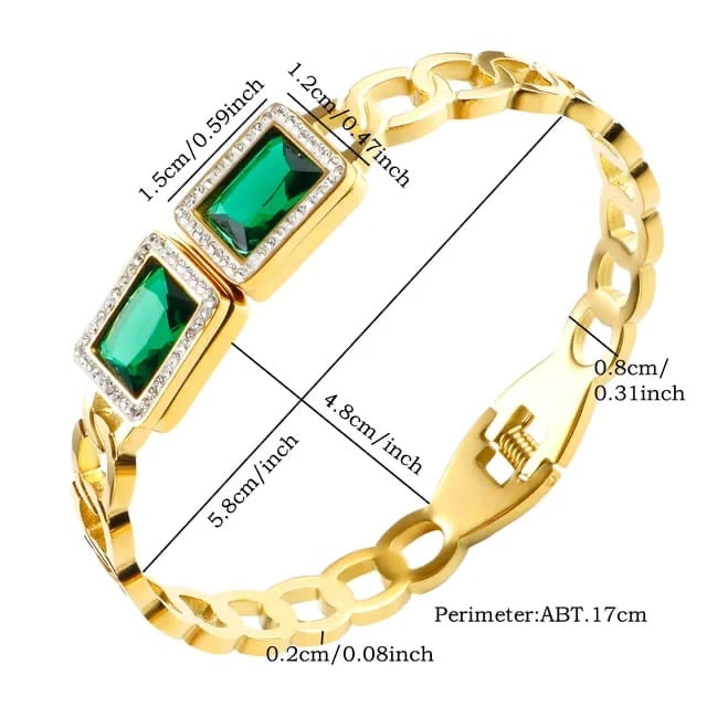 Green Gemstone Gold Bracelet – Elegant Statement Jewelry